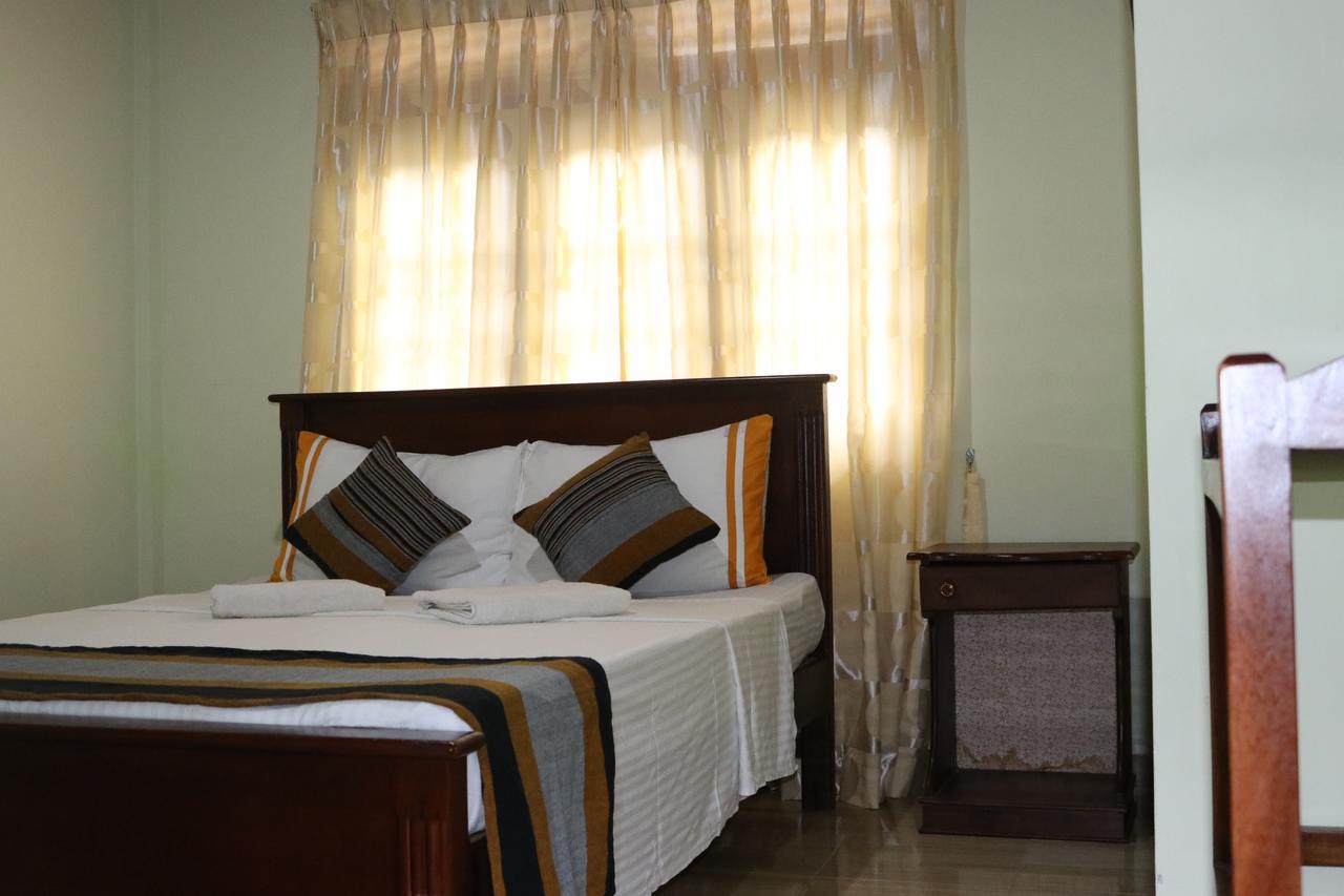Sanasuma Rest Hotel Anuradhapura Kültér fotó