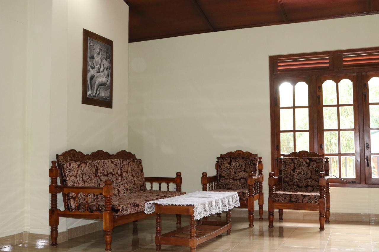 Sanasuma Rest Hotel Anuradhapura Kültér fotó